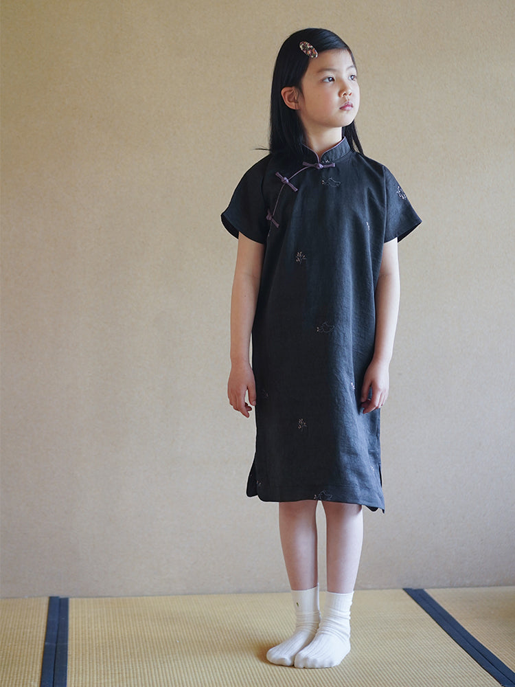 Robe à manches courtes en soie MaNa