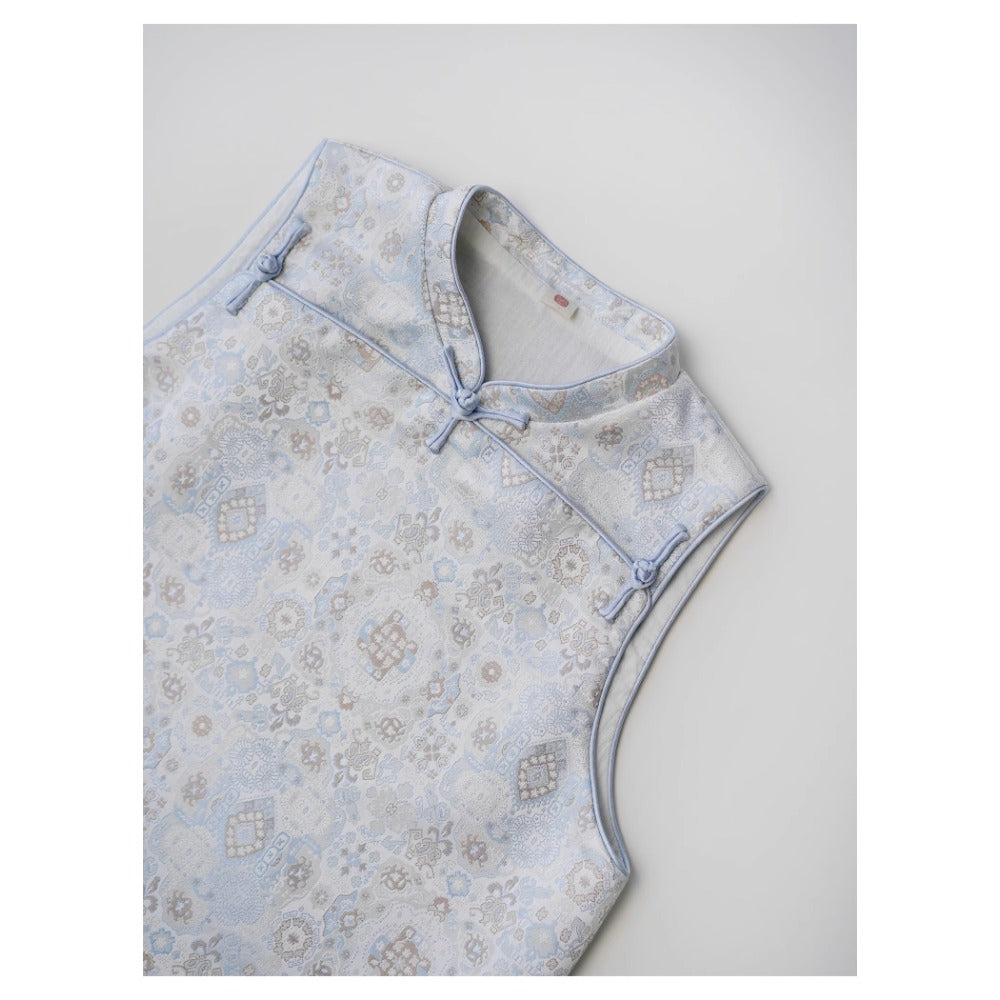 Gilet unisexe MaNa en jacquard bleu clair avec bordure en soie