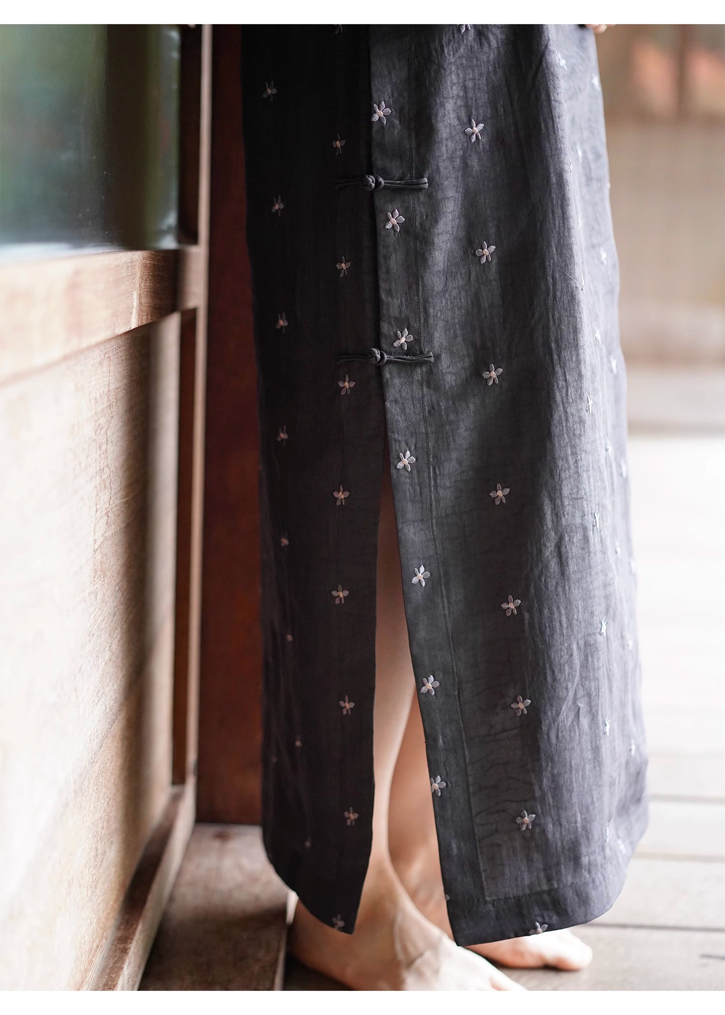 Mana Women Silk Elegance Xiangyun Qipao Dress