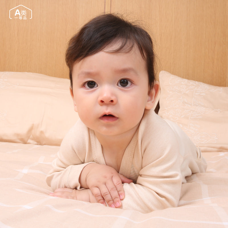 ANNIEWIN Barboteuse rayée beige en coton biologique pour nouveau-né