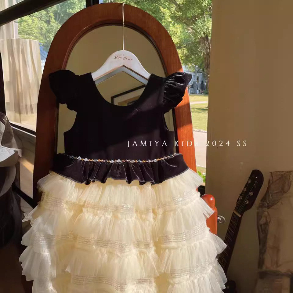 Jamiya Girl Black & White Puff Princess Dress