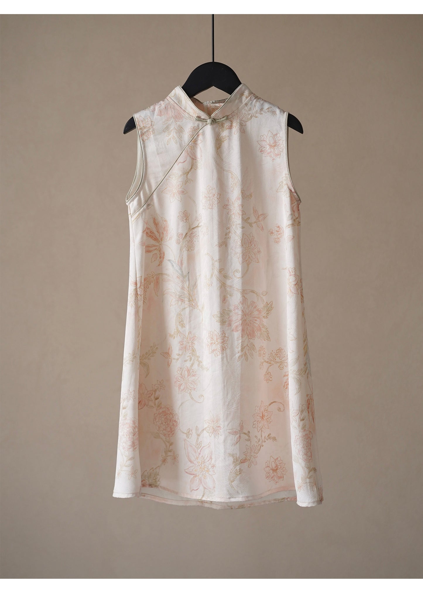 Manna Whisper Bloom Sleeveless Qipao Dress