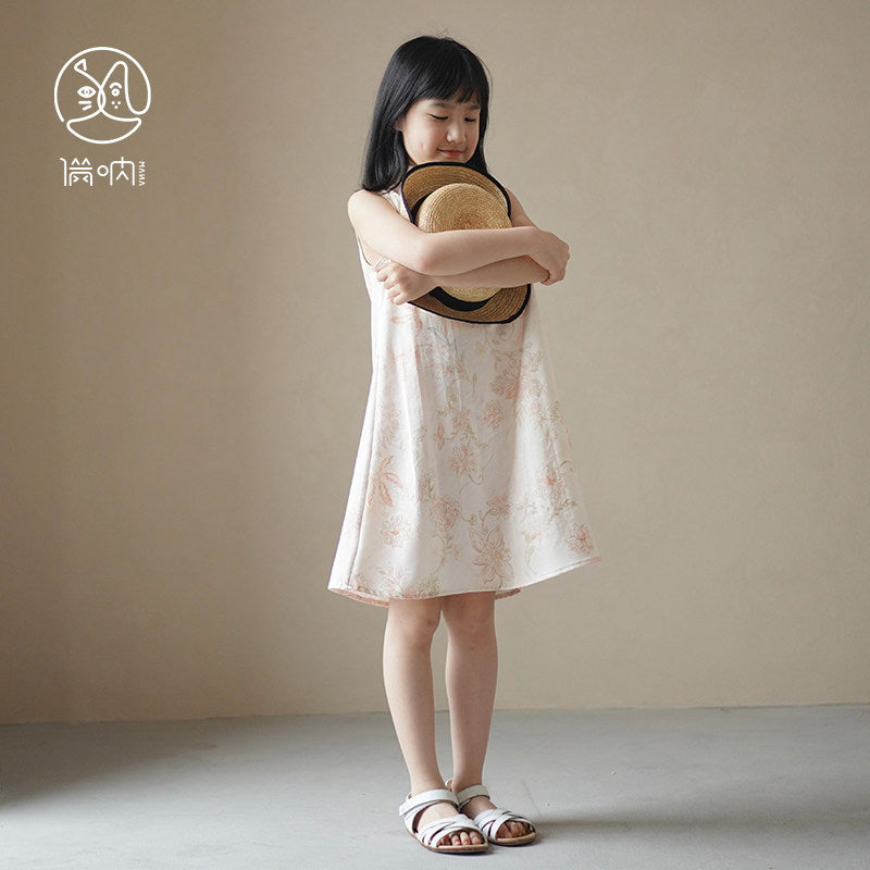 Manna Whisper Bloom Sleeveless Qipao Dress