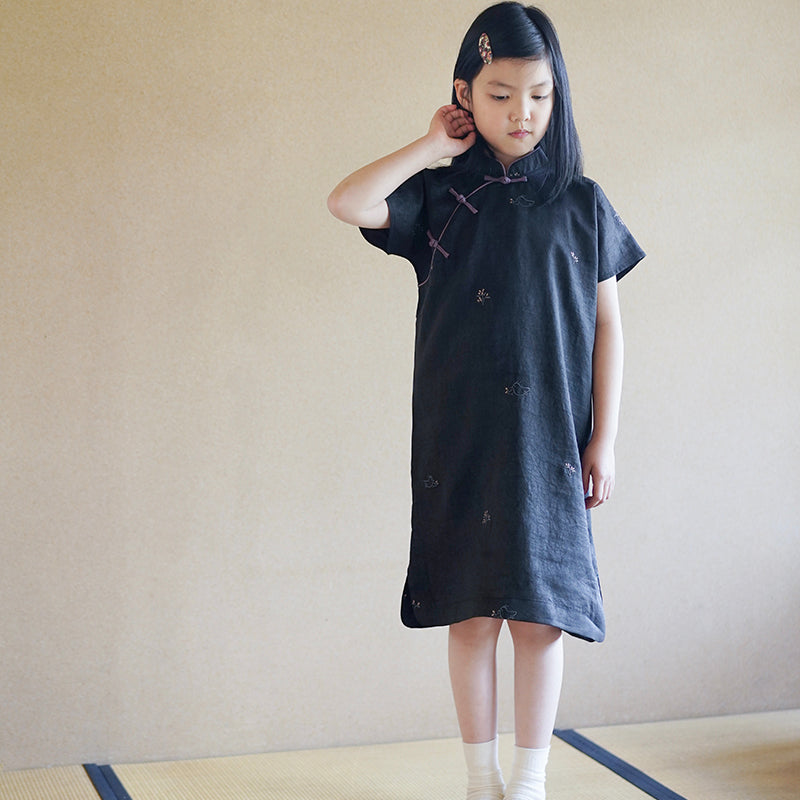 MaNa Kids Elegant Pearl: Mulberry Silk Children's Qipao